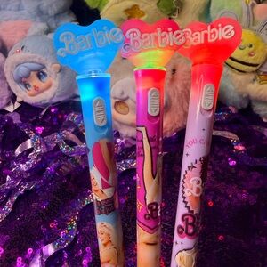 THREE PIECE BARBIE Light Up Pen Set